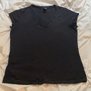 Short sleeve black t-shirt